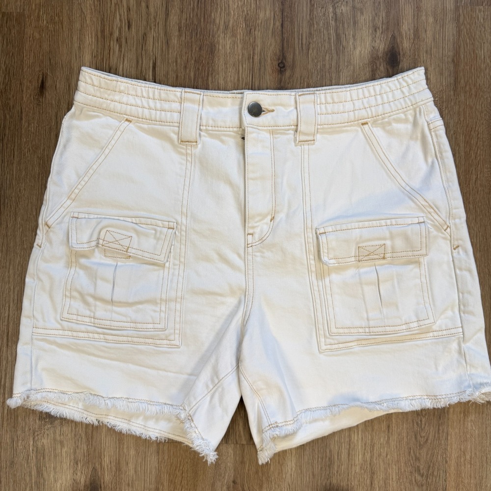 a.n.a A New Approach Cargo Midi Shorts Womens 12 Cream Cotton High Rise Raw Hem